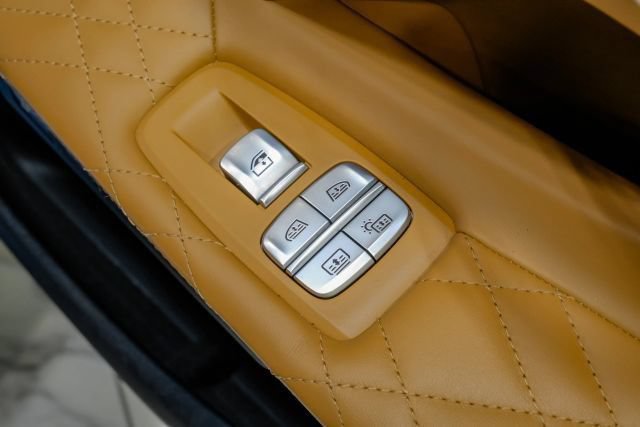 Used 2022 BMW 750i xDrive w/ Luxury Rear Seating Package AWD/4WD image 64