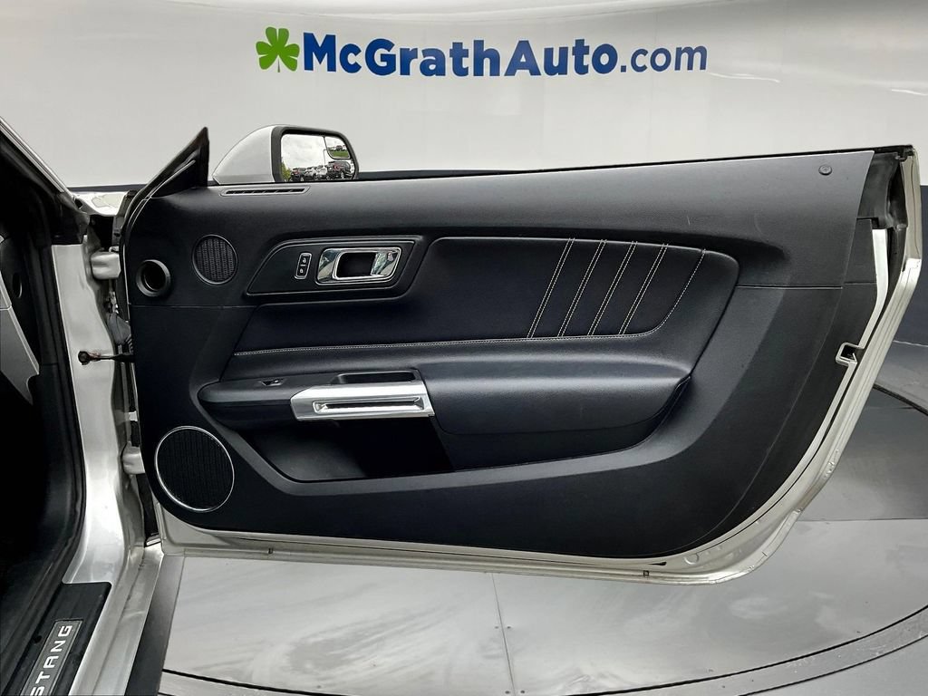 Used 2017 Ford Mustang Premium RWD image 28