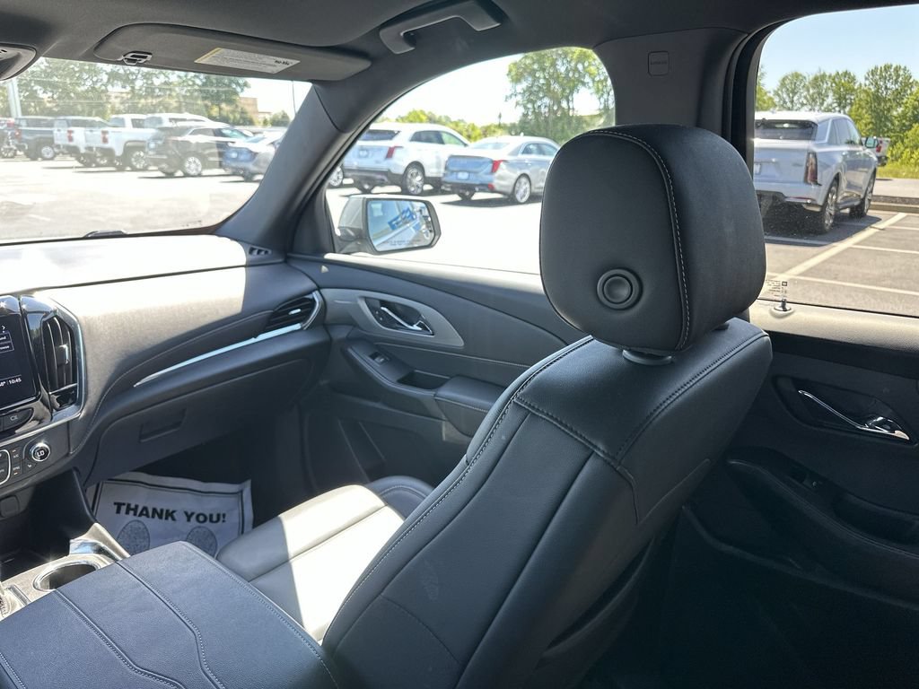 Used 2024 GMC Terrain SLE w/ Driver Convenience Package FWD image 21