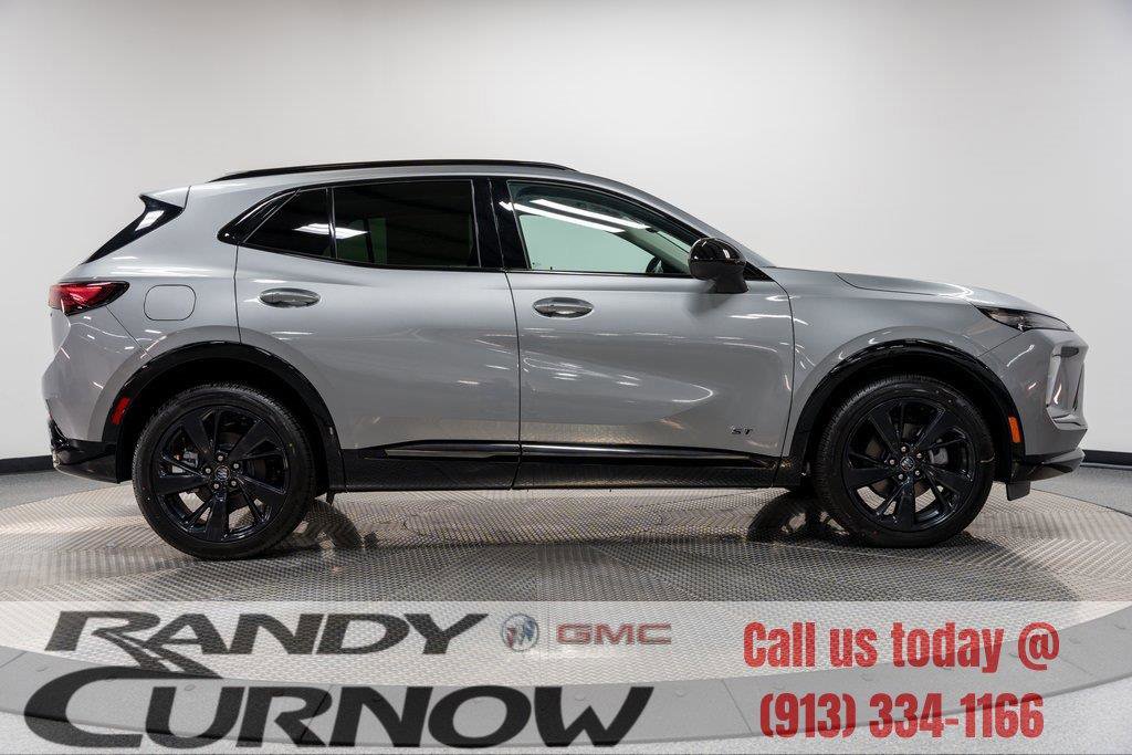 New 2025 Buick Envision Sport Touring image 10