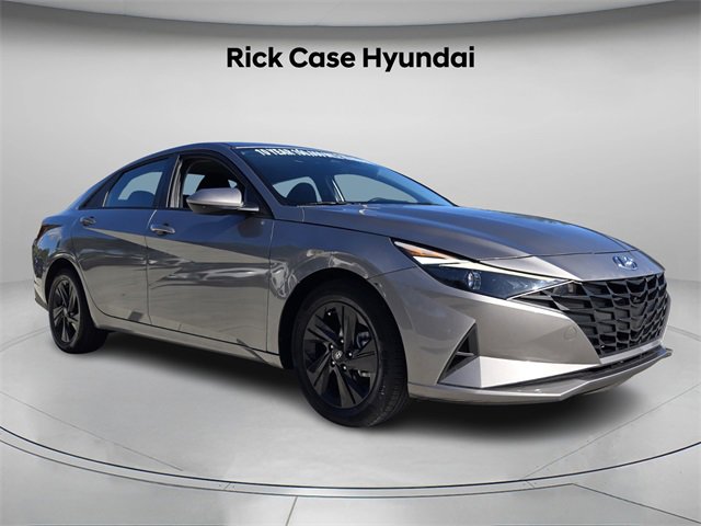 Certified 2023 Hyundai Elantra SEL image 9