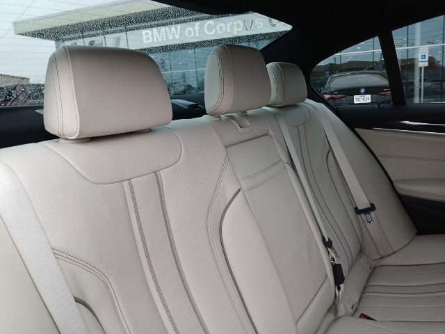 Used 2018 BMW 530i RWD image 12