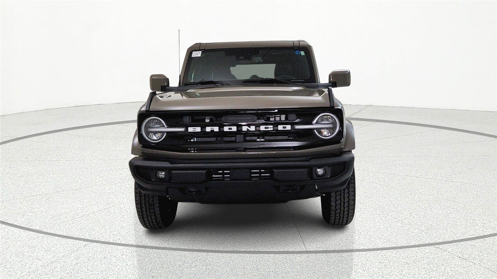 New 2026 Ford Bronco Outer Banks image 2
