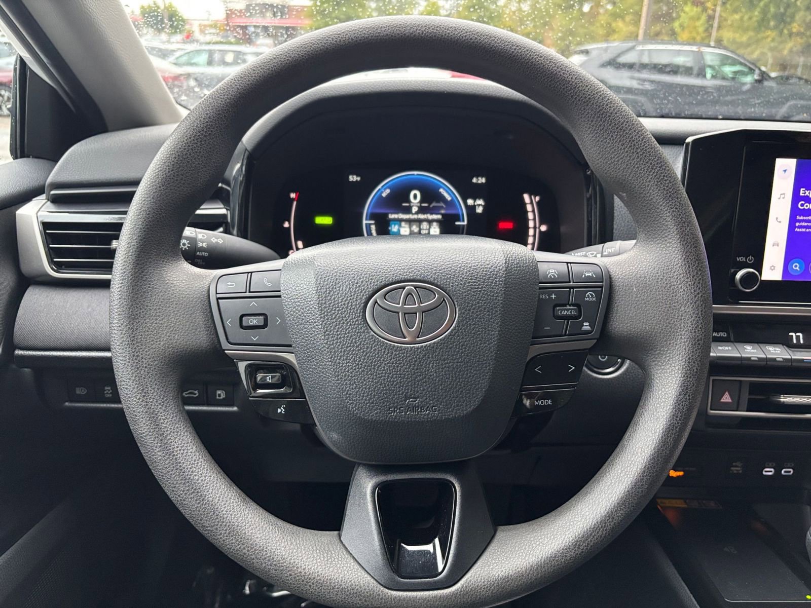 Used 2025 Toyota Camry LE image 28