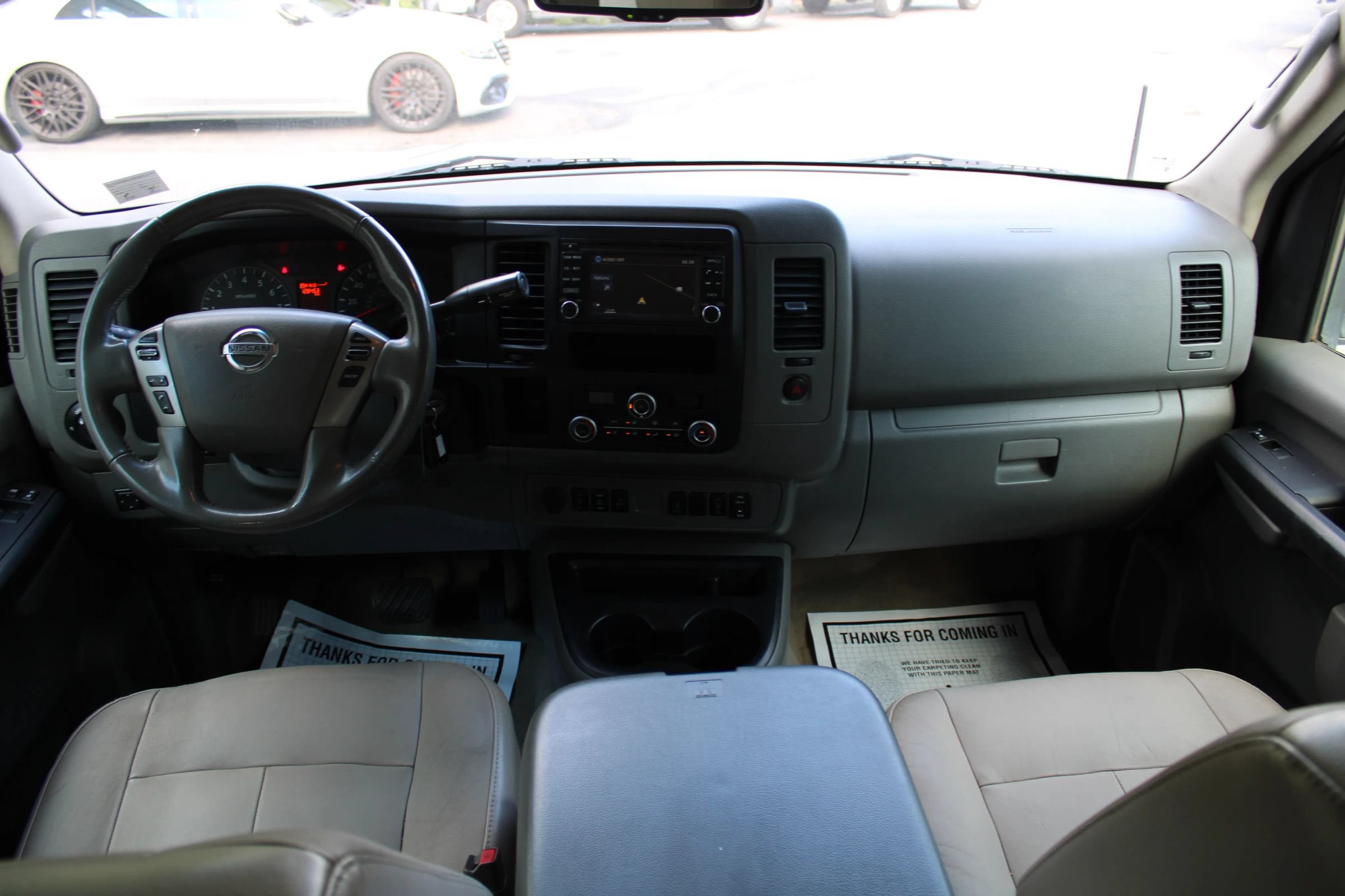 Used 2020 Nissan NV 3500 SL RWD image 12