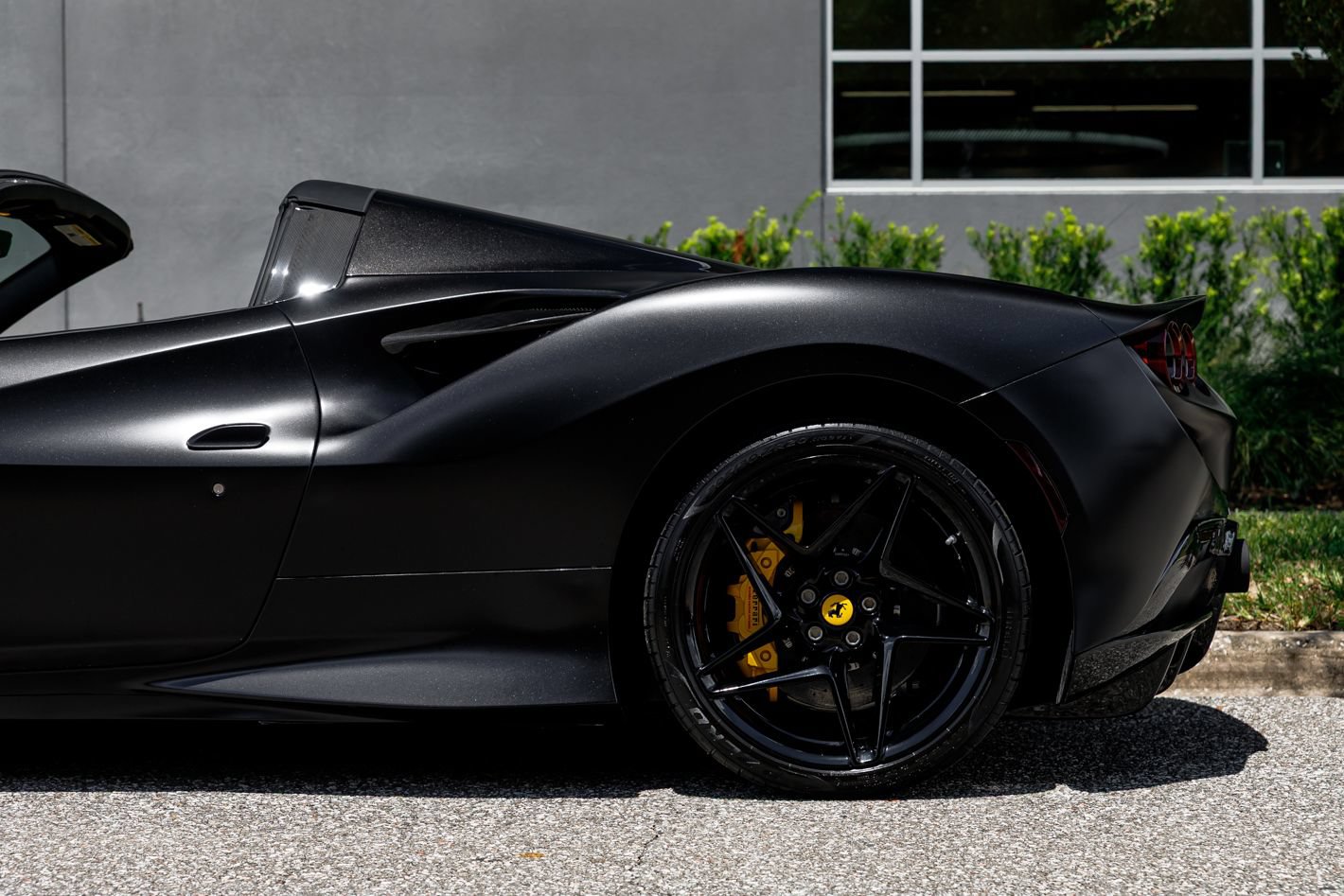 Used 2022 Ferrari F8 Tributo RWD image 30