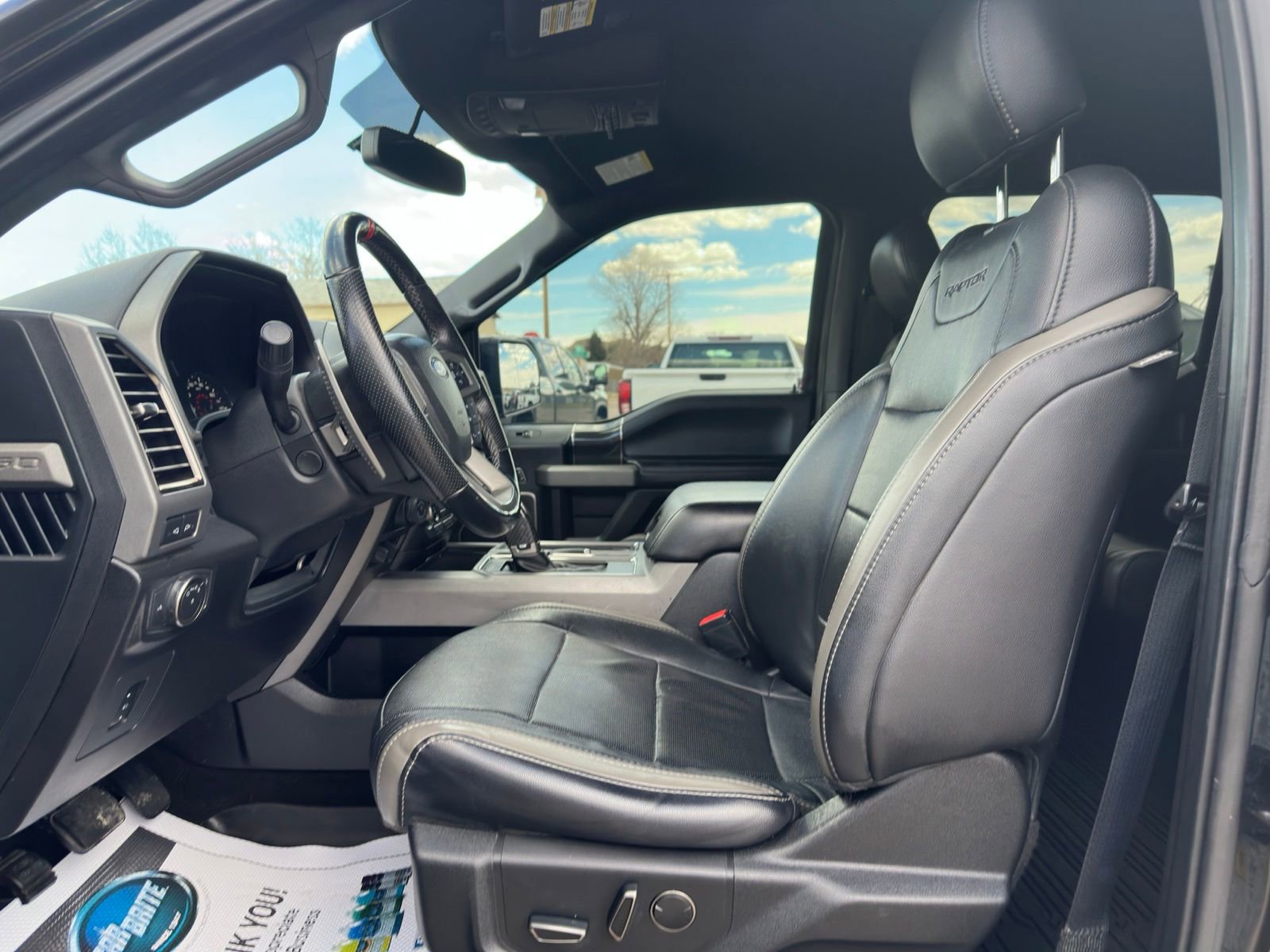 Used 2018 Ford F150 Raptor w/ Equipment Group 802A Luxury AWD/4WD image 5