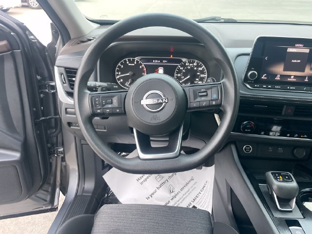 Used 2023 Nissan Rogue SV AWD/4WD image 23