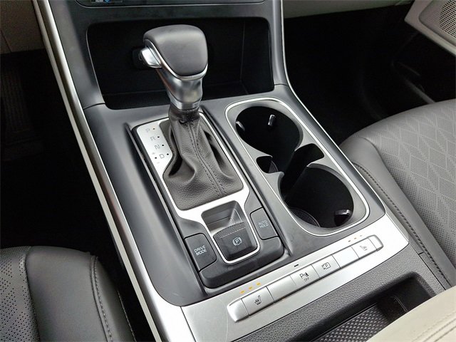 Used 2024 Kia Carnival LX image 15