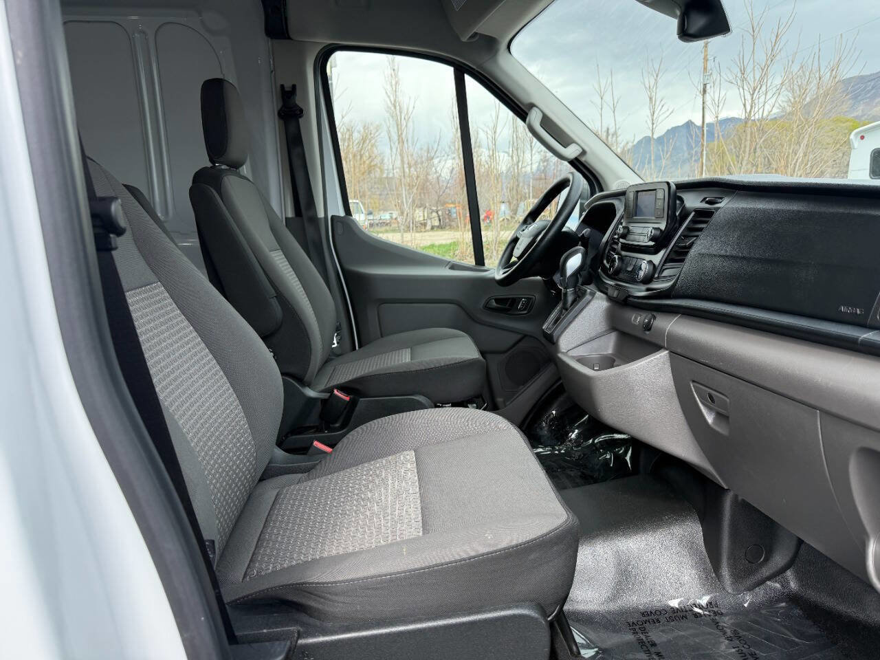 Used 2025 Ford Transit 250 250 AWD 3dr LWB Medium Roof Ca image 20