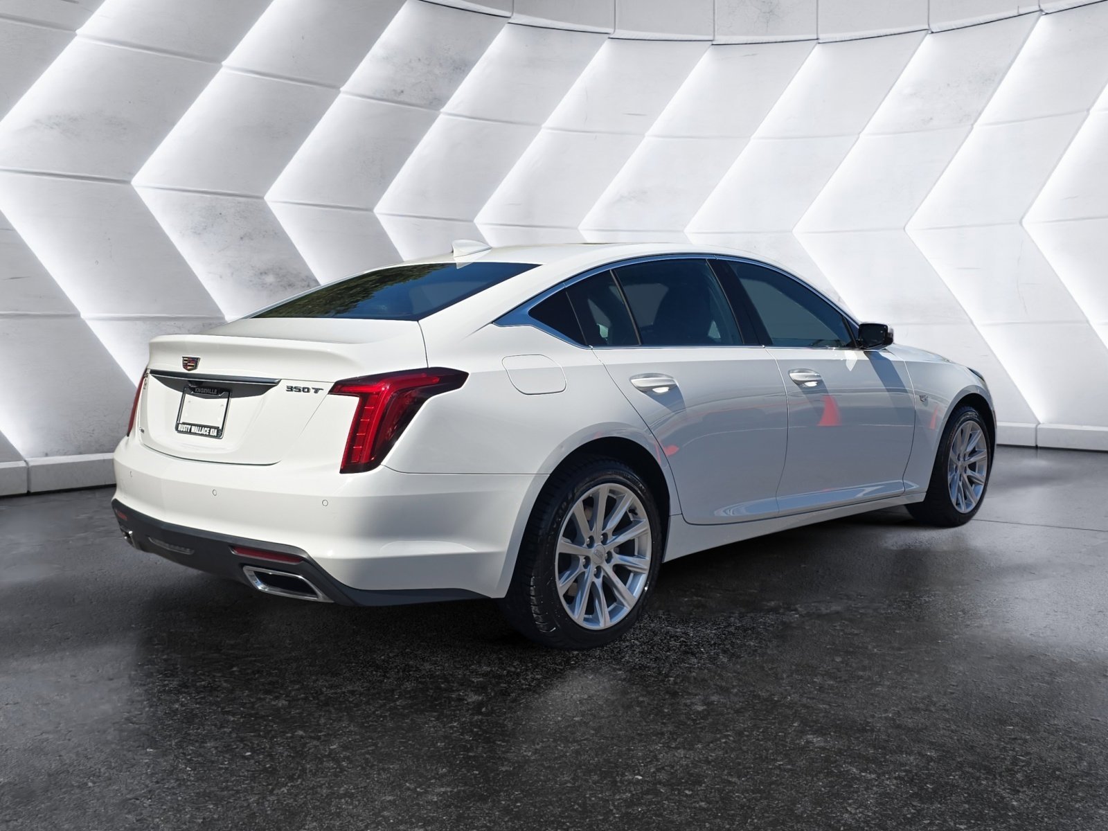 Used 2023 Cadillac CT5 Luxury w/ Sun And Sound Package image 5