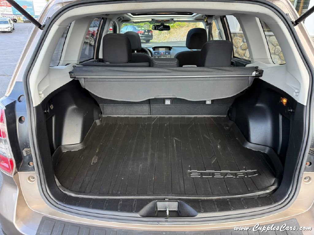 Used 2014 Subaru Forester 2.5i Premium w/ All-Weather Package image 8