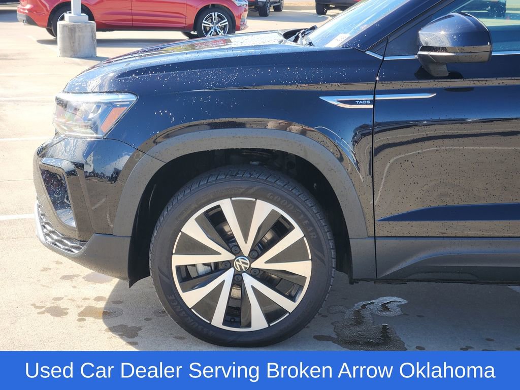 Used 2024 Volkswagen Taos SE image 8