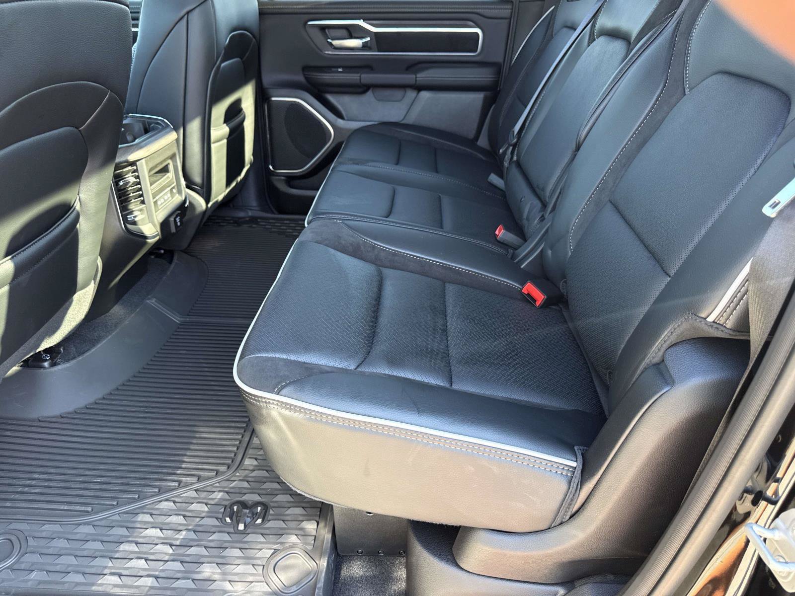 New 2027 RAM 1500 Laramie w/ Night Edition AWD/4WD image 18
