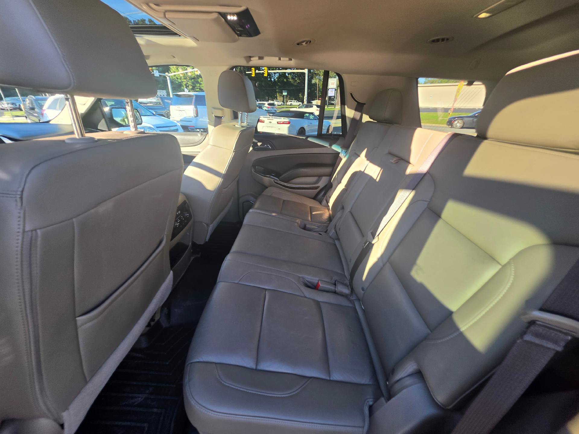 Used 2017 Chevrolet Tahoe LT w/ LT Signature Package AWD/4WD image 10