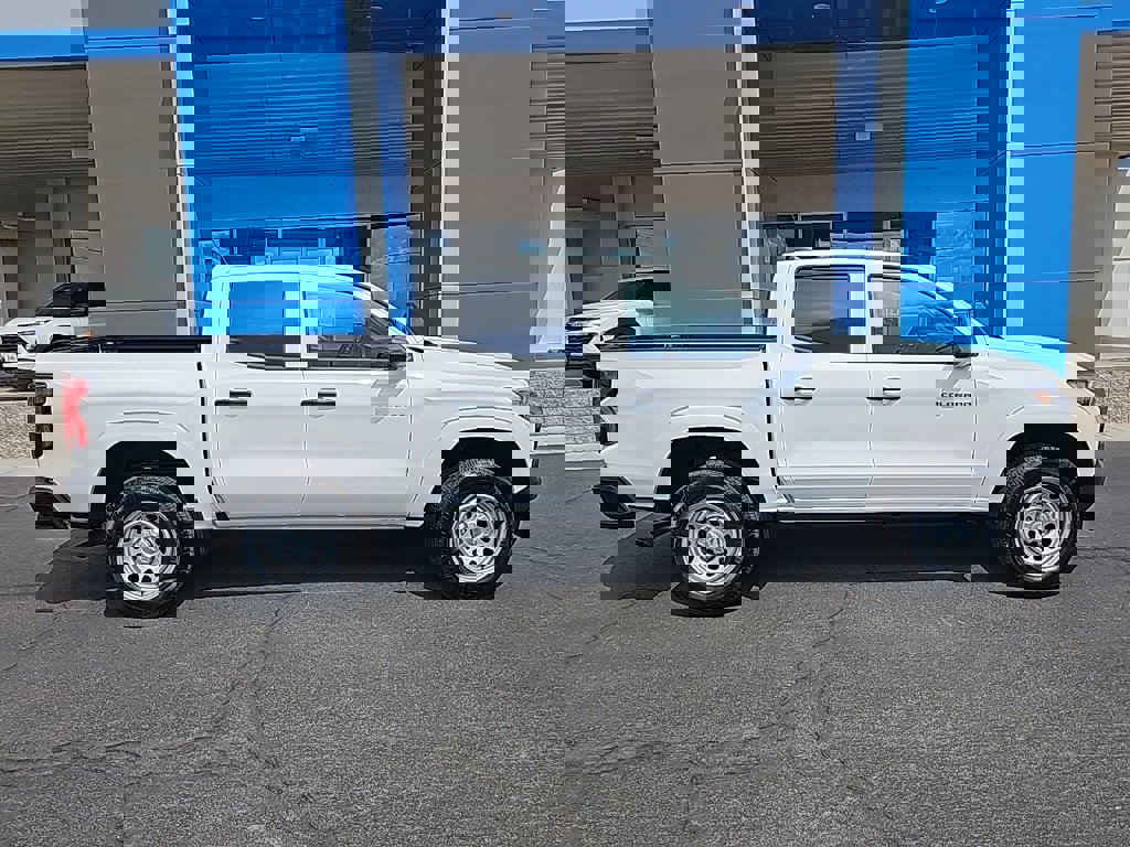 New 2026 Chevrolet Colorado W/T image 2