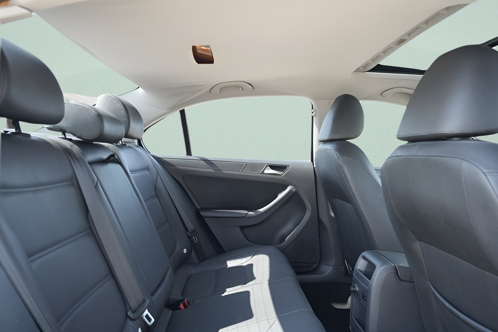 Used 2012 Volkswagen Jetta SE FWD image 14