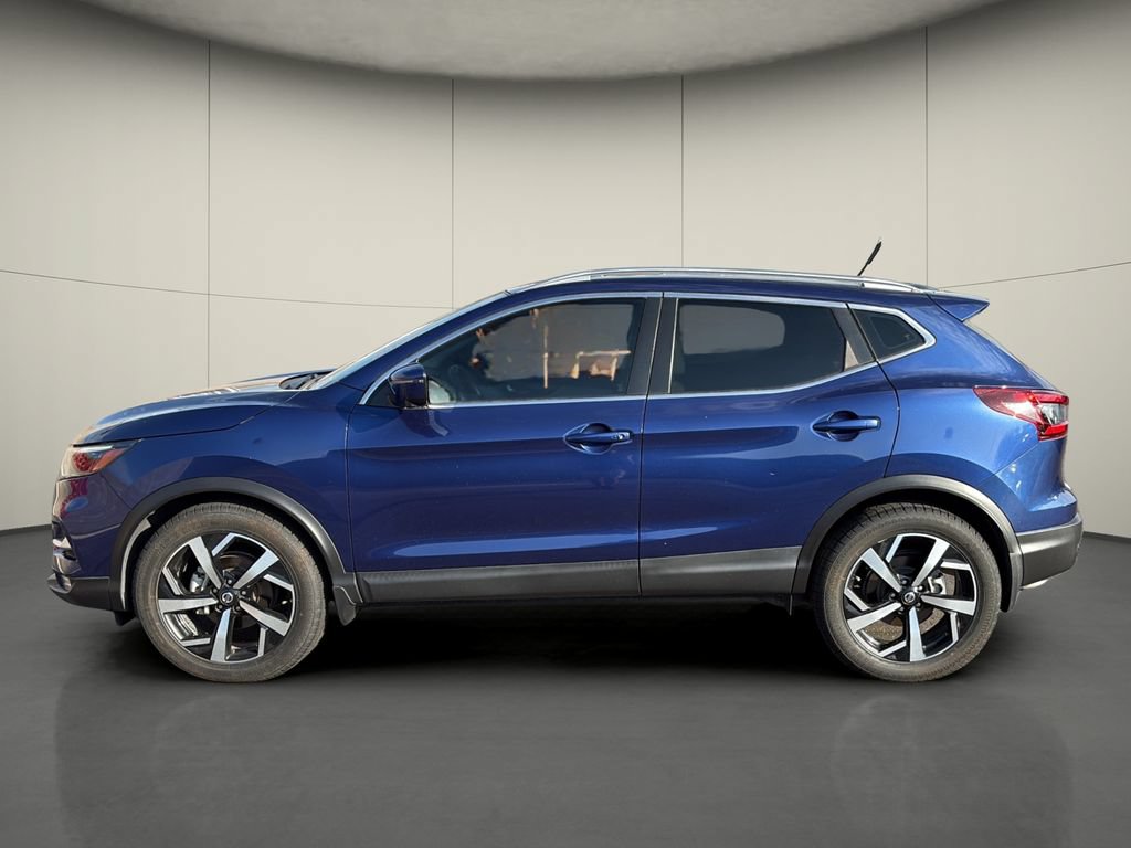 Used 2022 Nissan Rogue Sport SL w/ Premium Package FWD image 4