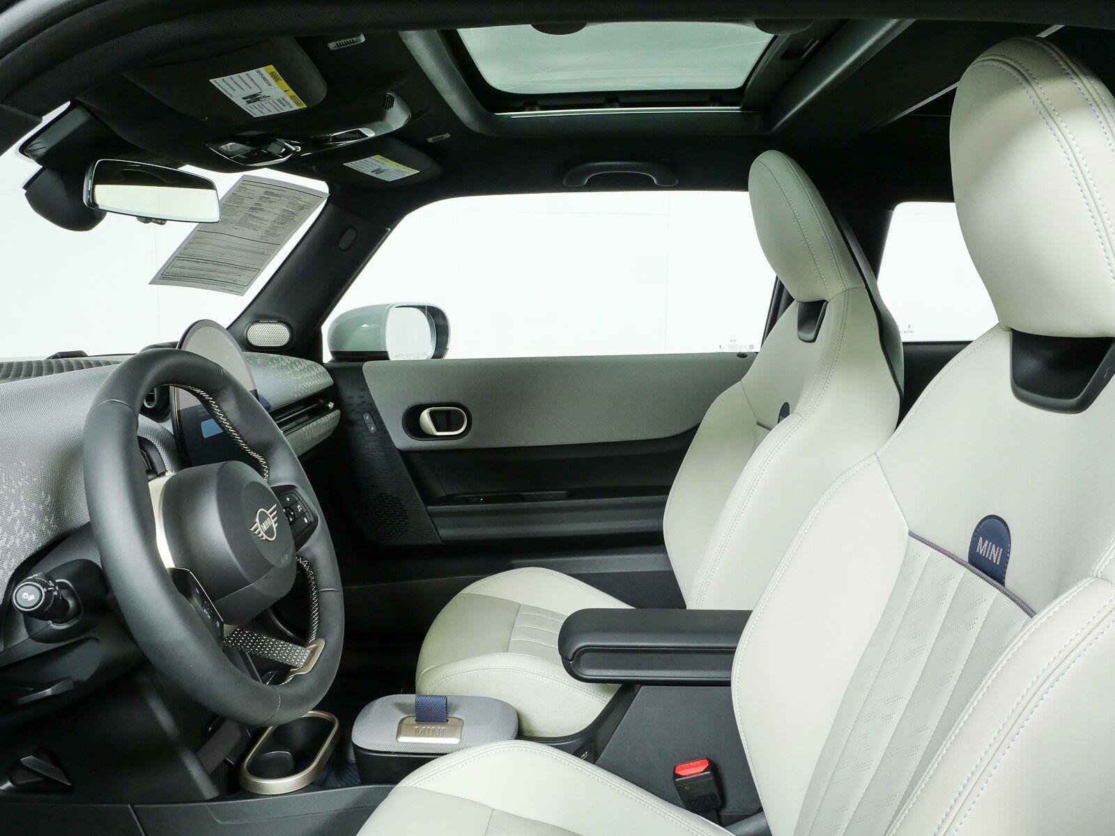 Used 2025 MINI Cooper S FWD image 5