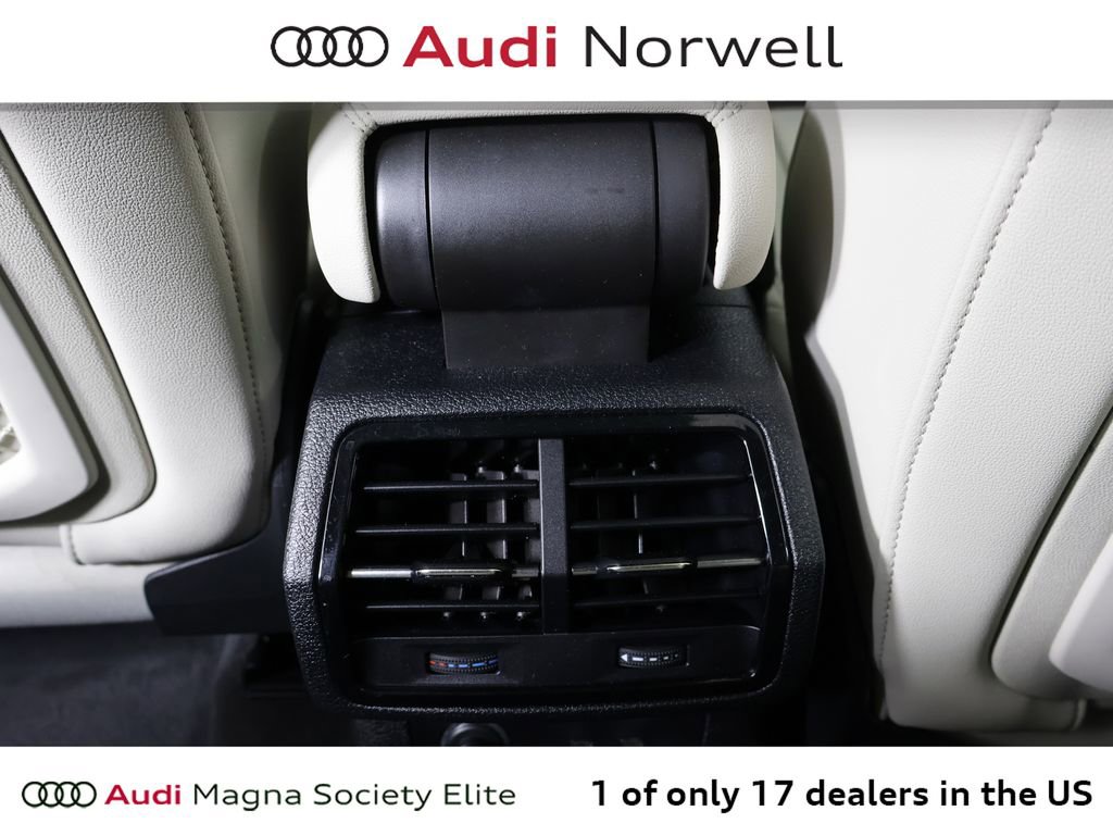 Used 2023 Audi Q3 2.0T Premium w/ Convenience Package AWD/4WD image 23
