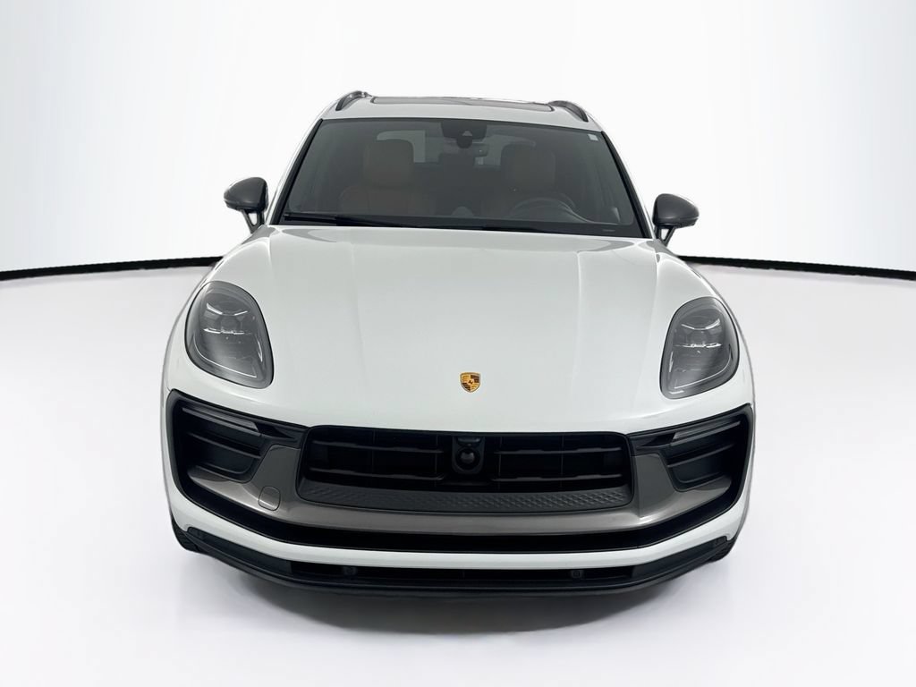 Used 2023 Porsche Macan Turbo AWD/4WD image 2