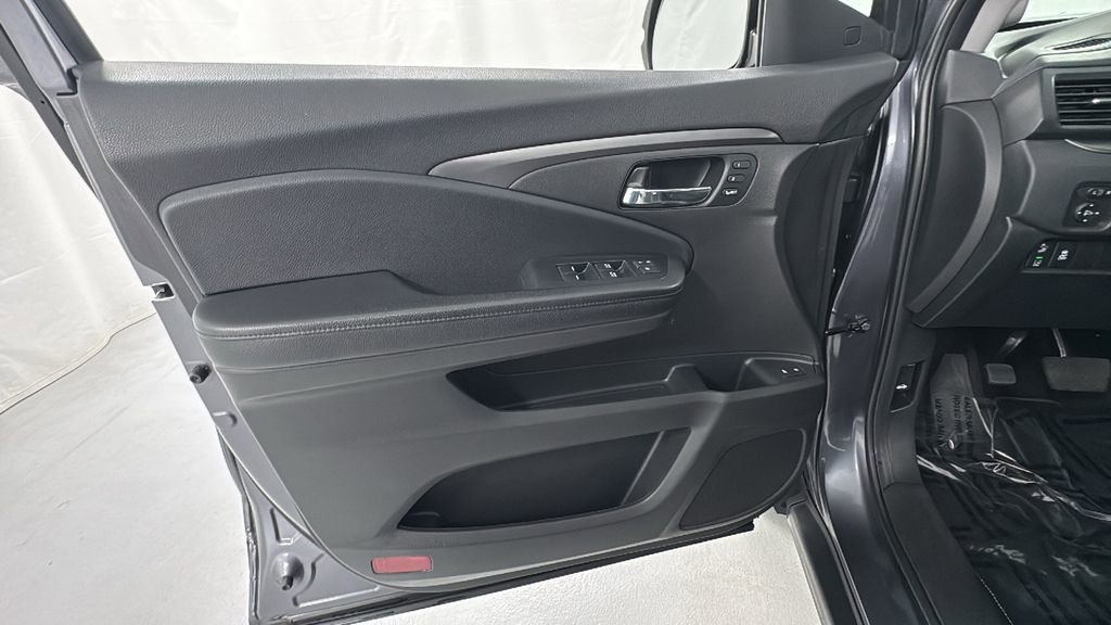 Used 2022 Honda Pilot Special Edition image 19