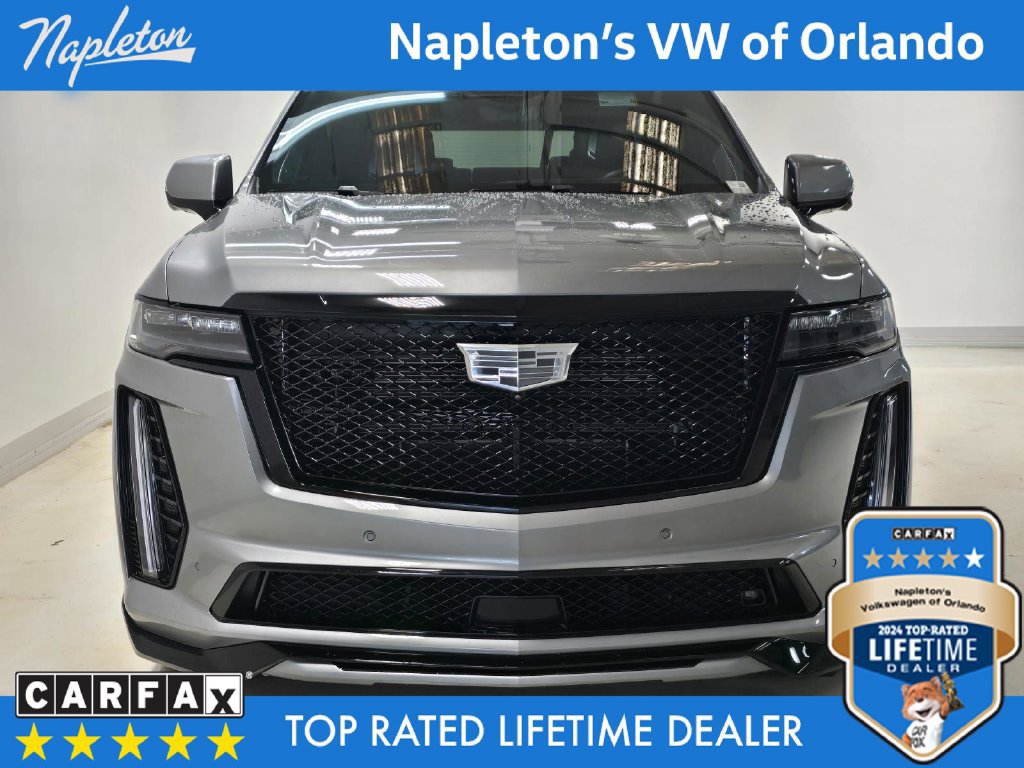 Used 2023 Cadillac Escalade V w/ LPO, ONYX Package AWD/4WD image 3