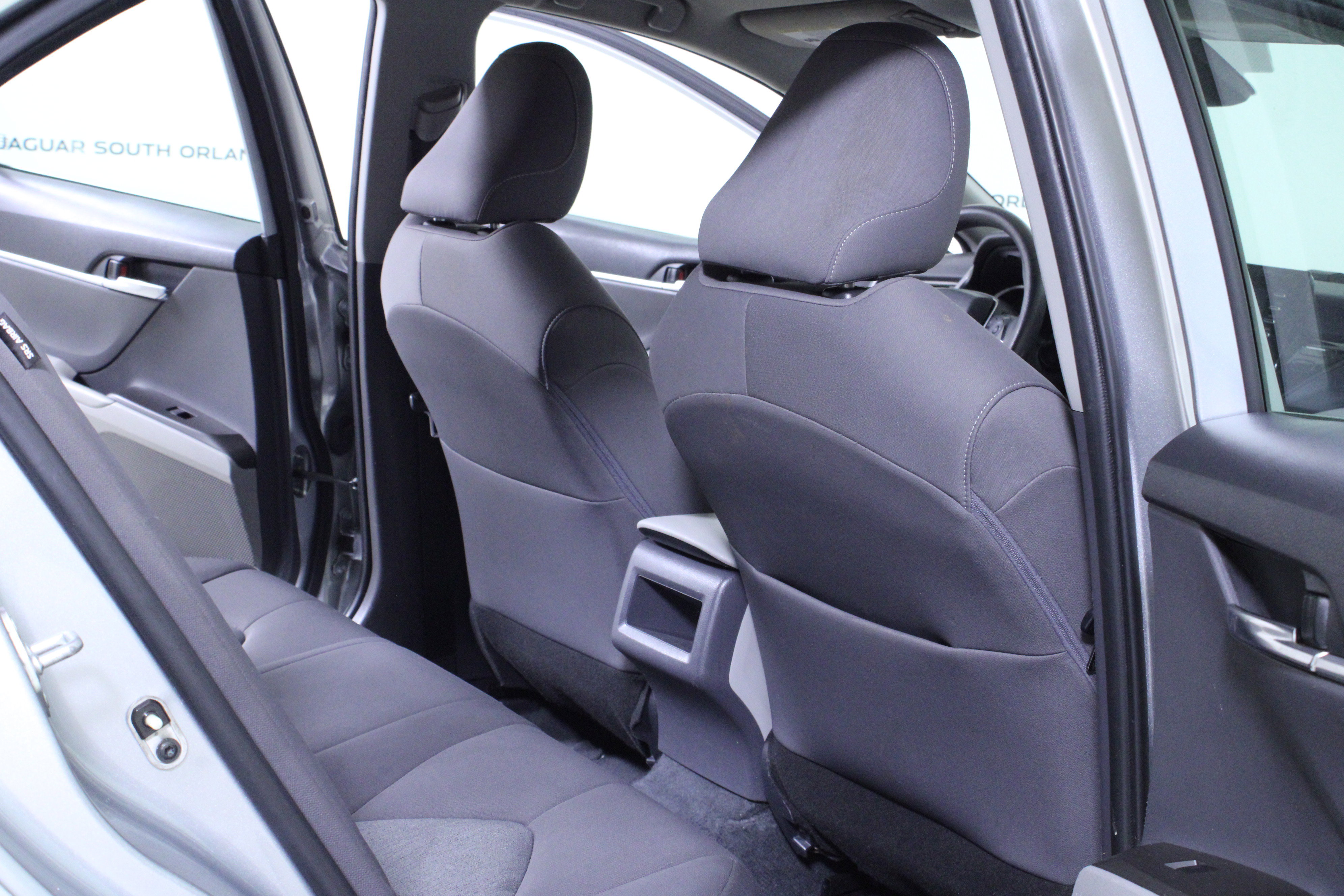 Used 2022 Toyota Camry LE image 12