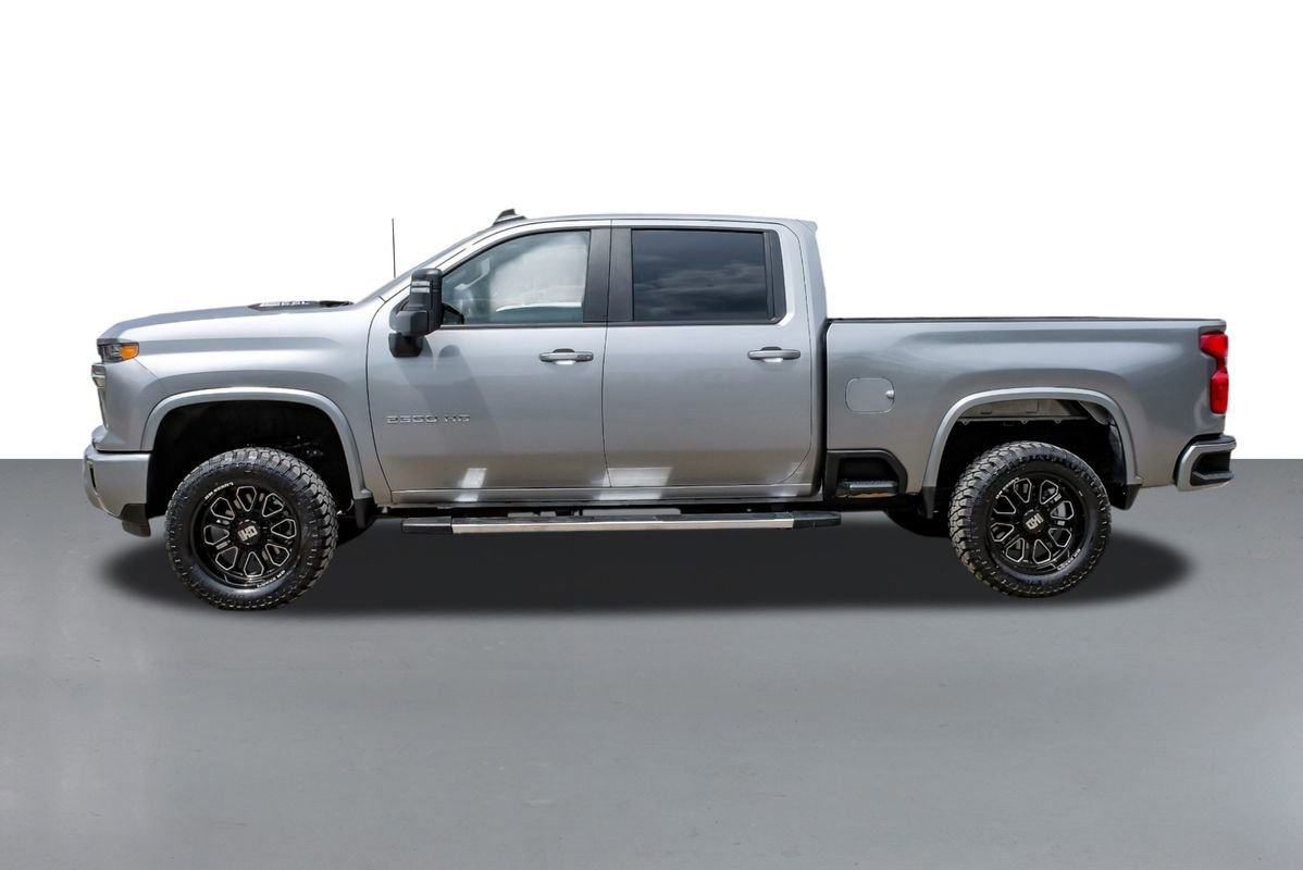 Used 2025 Chevrolet Silverado 2500 LT w/ Convenience Package image 10