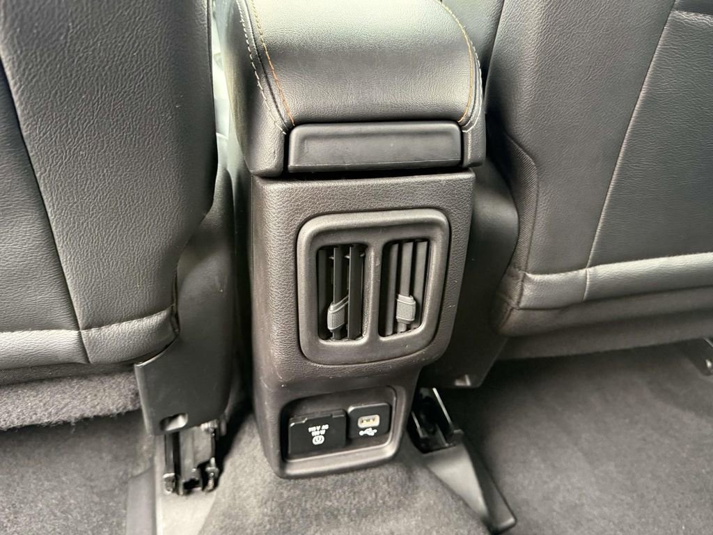 Used 2019 Jeep Compass Latitude image 14