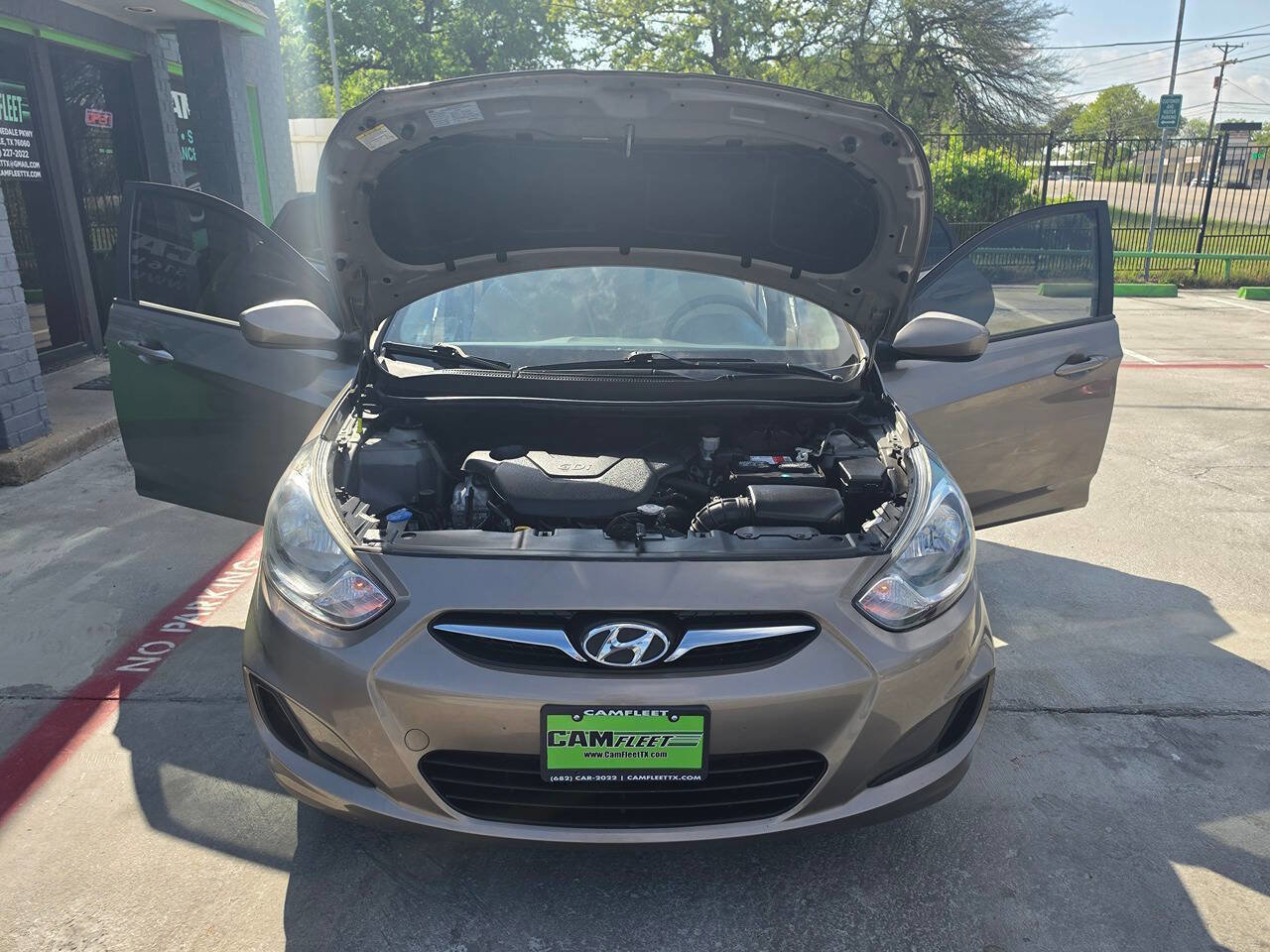 Used 2013 Hyundai Accent GLS FWD image 54