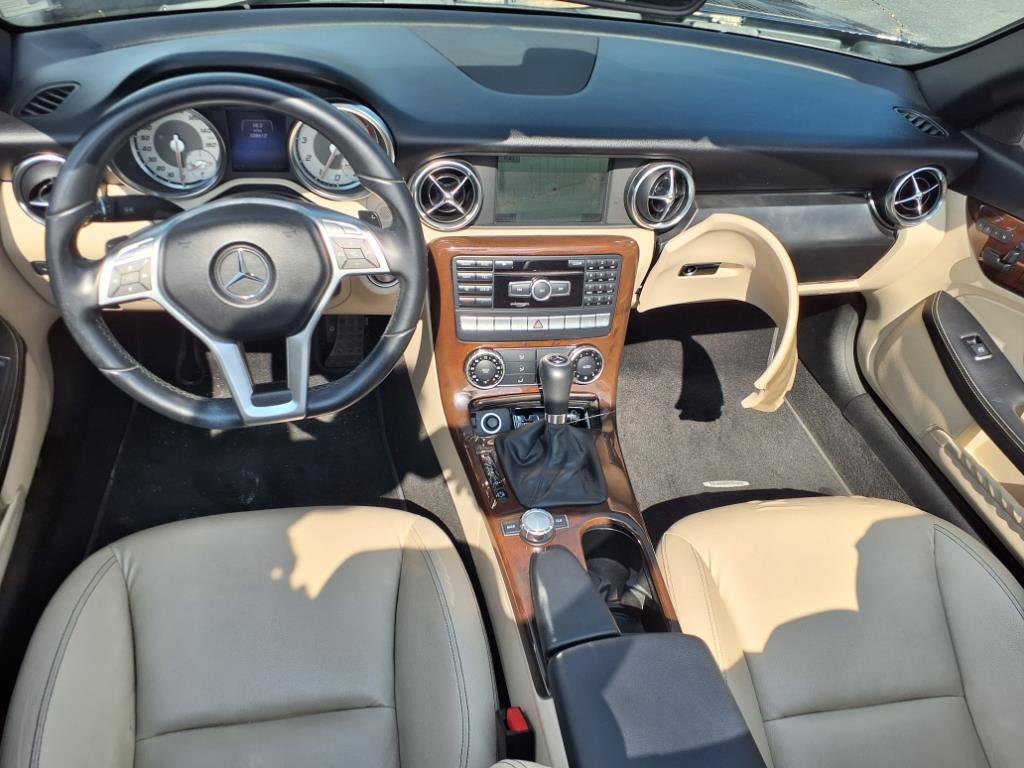 Used 2014 Mercedes-Benz SLK 250 image 14