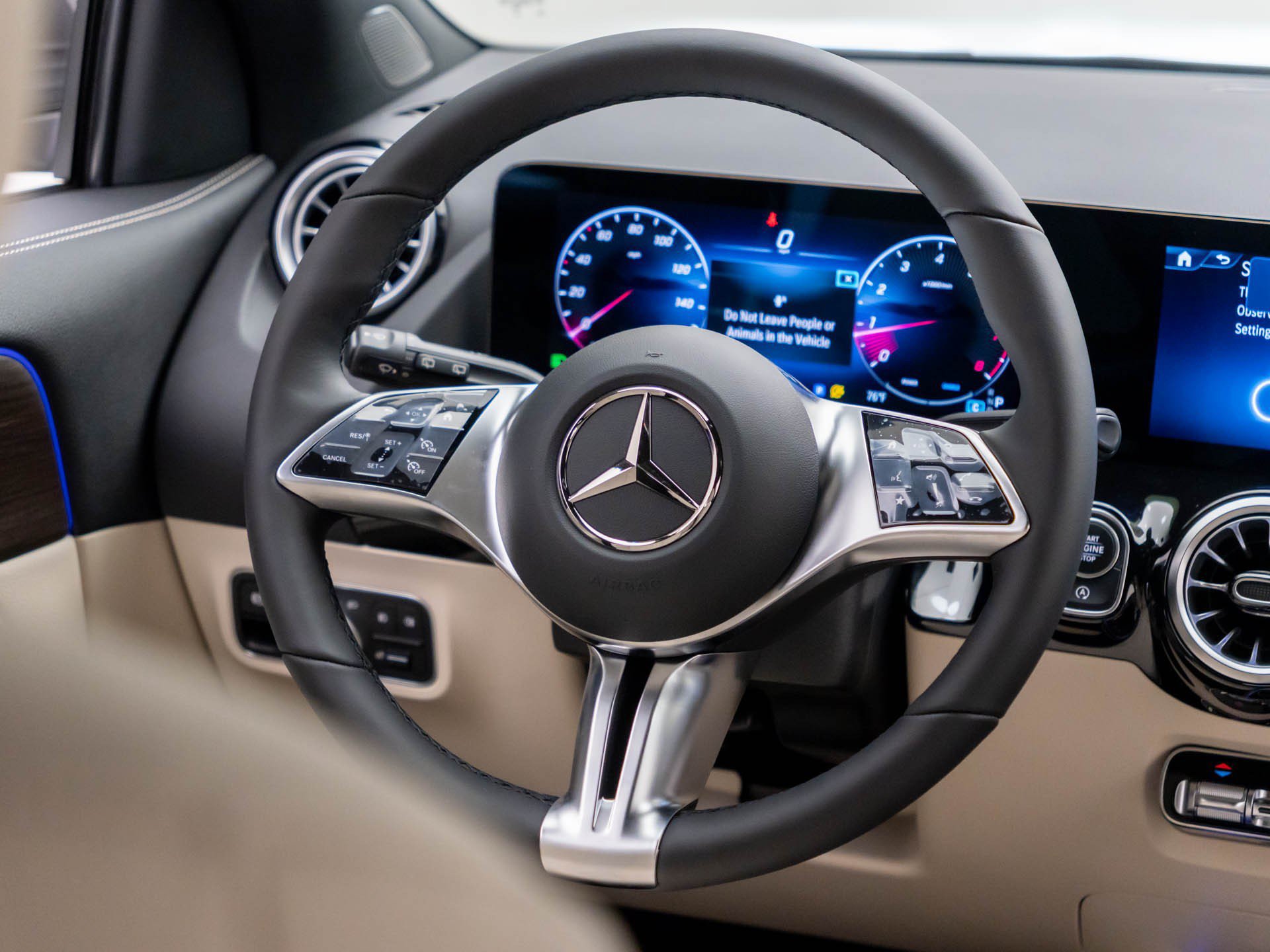 New 2026 Mercedes-Benz GLA 250 4MATIC image 11