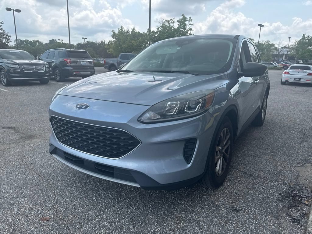 Used 2022 Ford Escape SE w/ Convenience Package FWD image 9