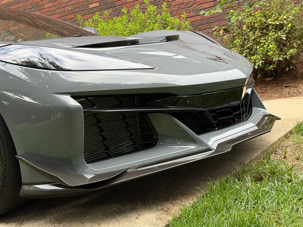 Used 2025 Chevrolet Corvette ZR1 w/ ZR1 Carbon Fiber Aero Package image 36