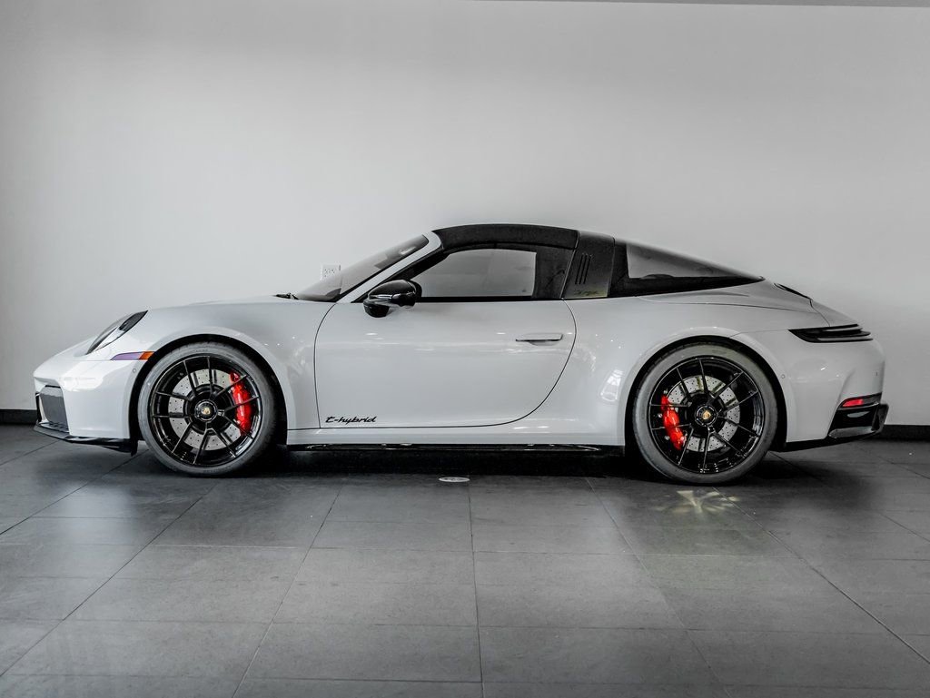 Certified 2025 Porsche 911 Targa 4 GTS image 2