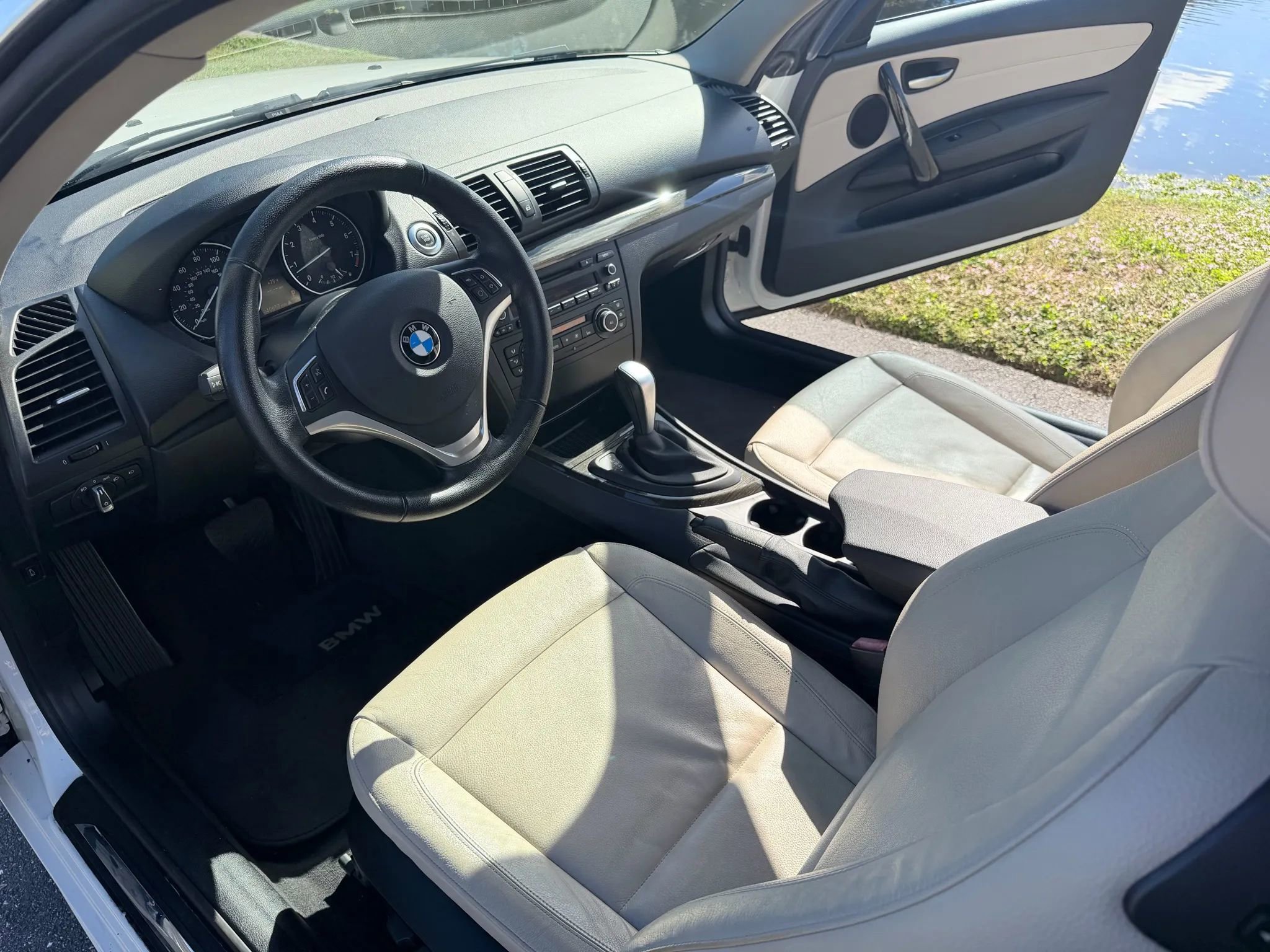 Used 2012 BMW 128i Coupe image 9