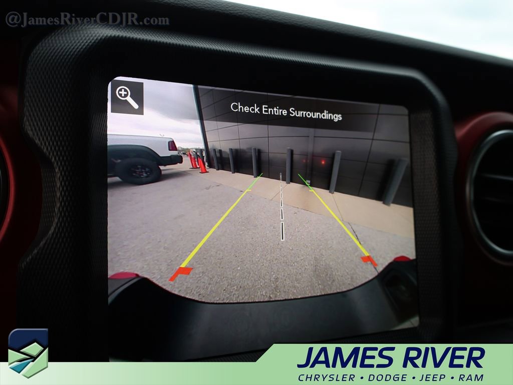 Used 2023 Jeep Gladiator Rubicon w/ Cold Weather Group image 33