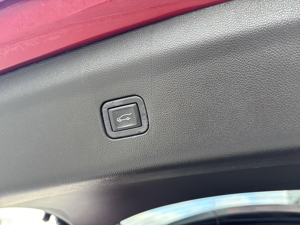 Used 2024 Buick Enclave Premium image 32