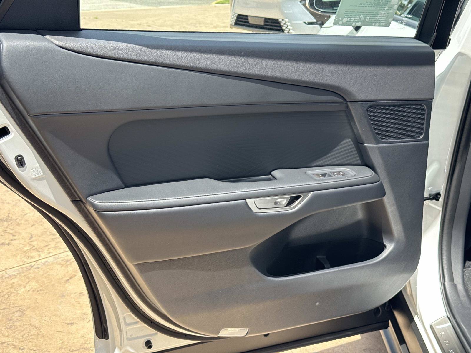 New 2026 Lexus ES 350e w/ Convenience Package FWD image 16