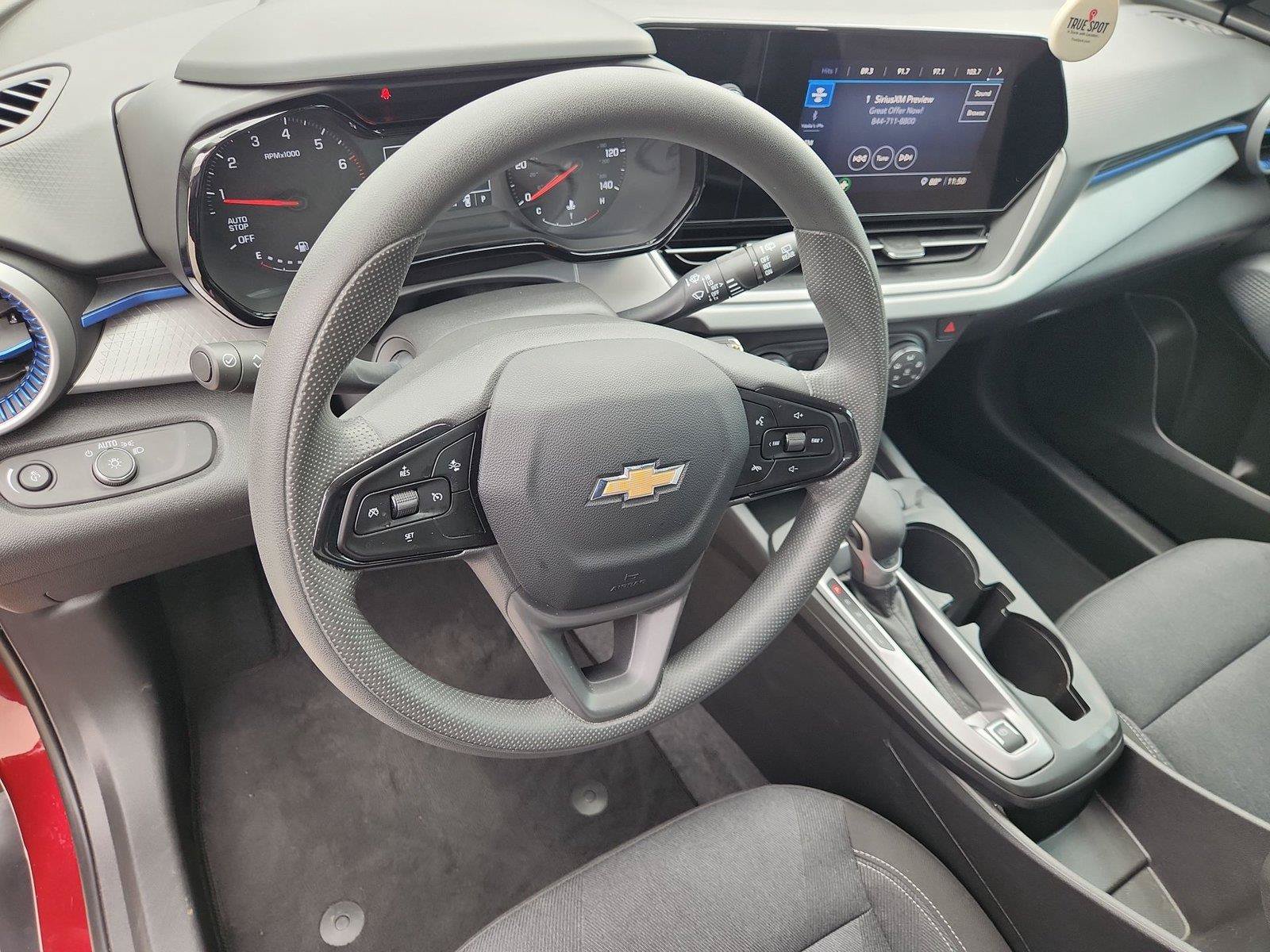 Certified 2025 Chevrolet Trax LS FWD image 10