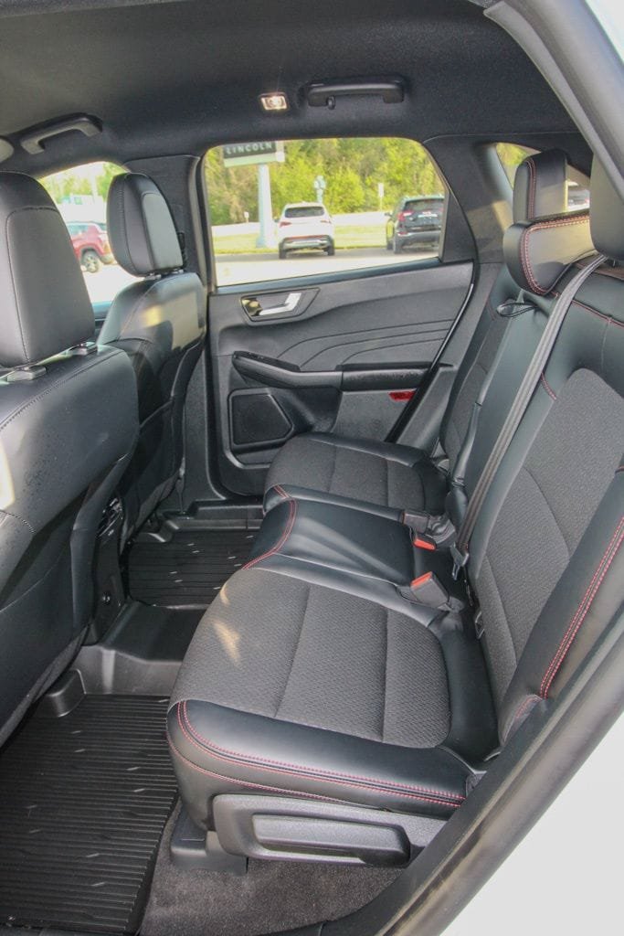 Used 2025 Ford Escape ST-Line Select AWD/4WD image 8
