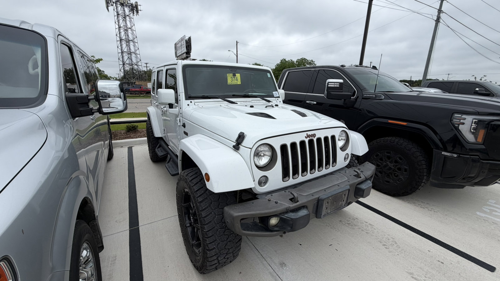 Certified 2016 Jeep Wrangler Unlimited Sahara AWD/4WD image 18