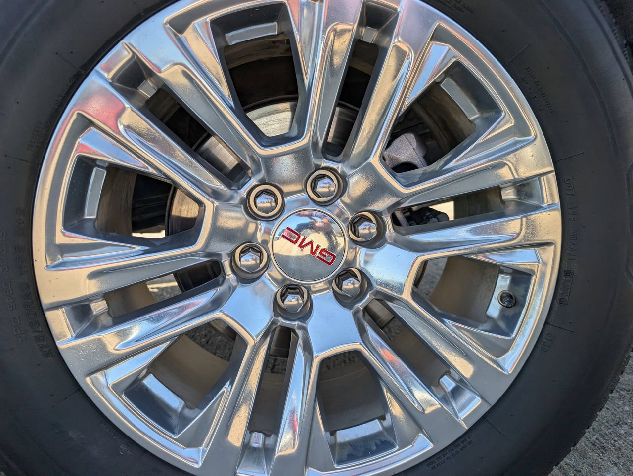 Used 2024 GMC Sierra 1500 Denali RWD image 7