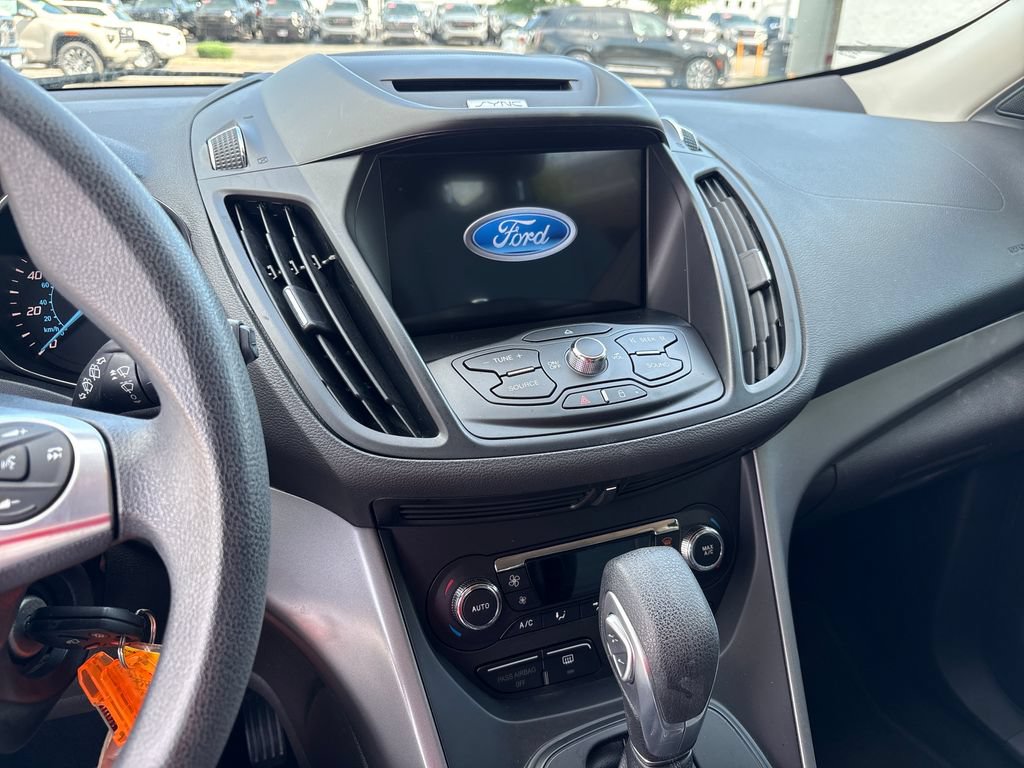 Used 2016 Ford Escape SE w/ Equipment Group 201A AWD/4WD image 19