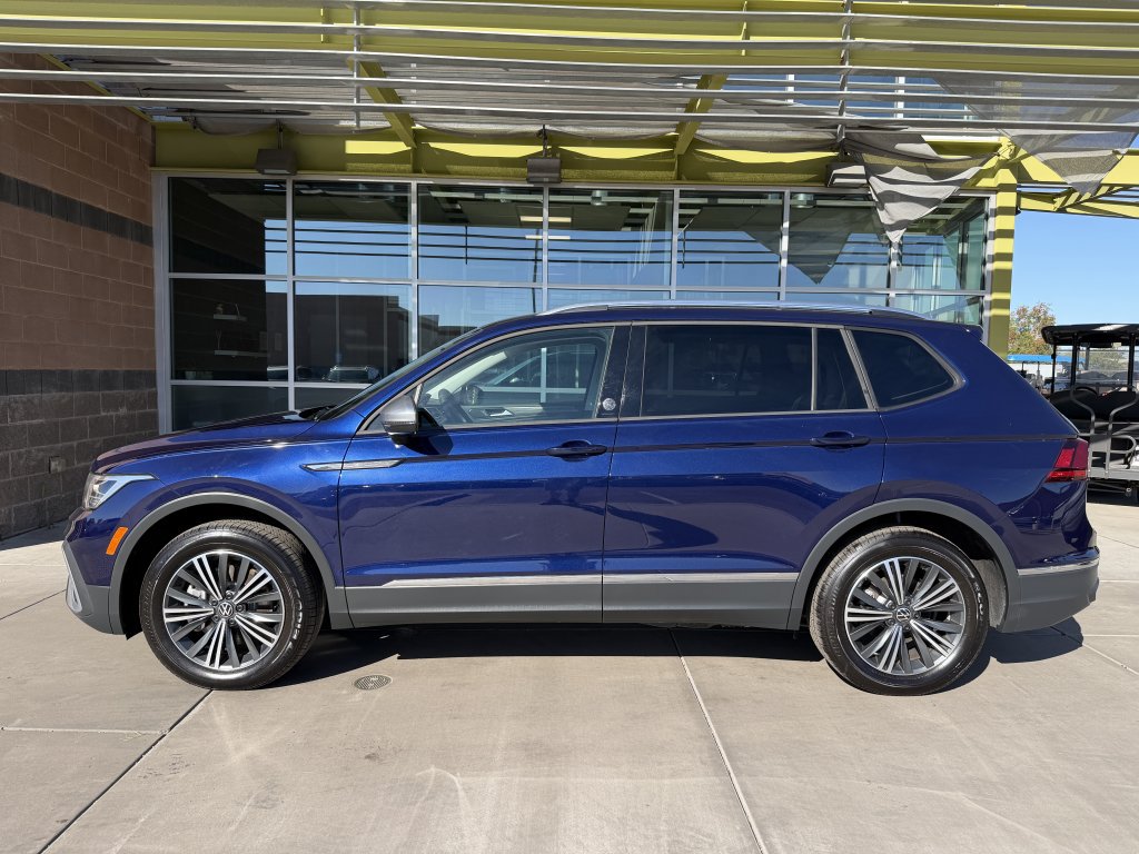 Used 2024 Volkswagen Tiguan Wolfsburg Edition FWD image 7