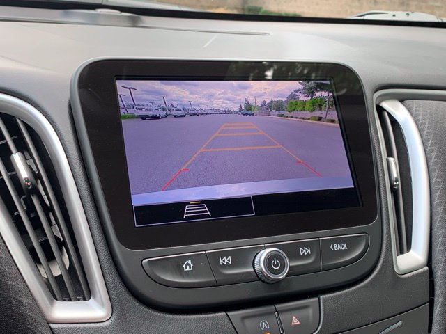 Used 2025 Chevrolet Malibu LT FWD image 15