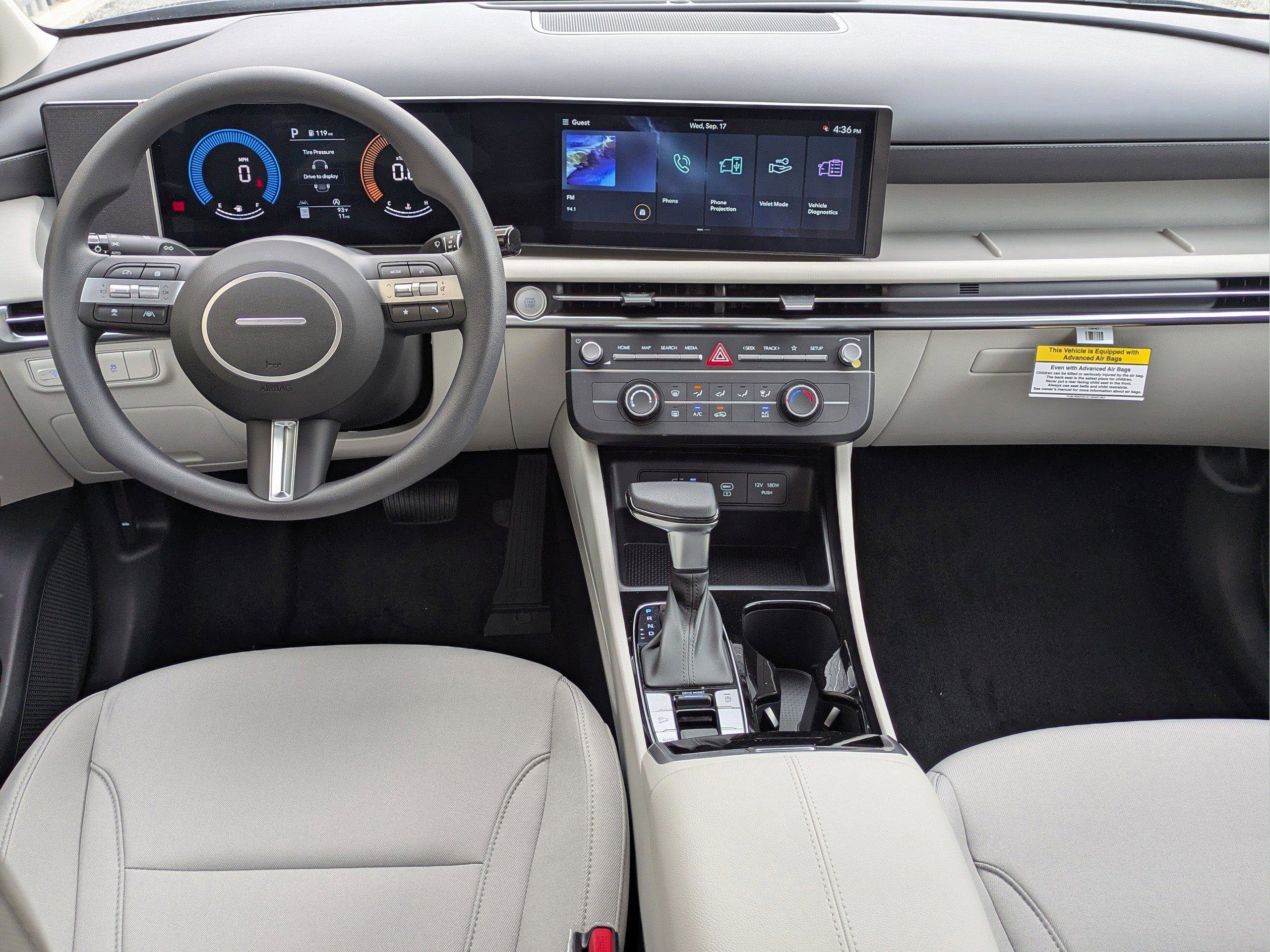 New 2026 Hyundai Tucson SE image 15