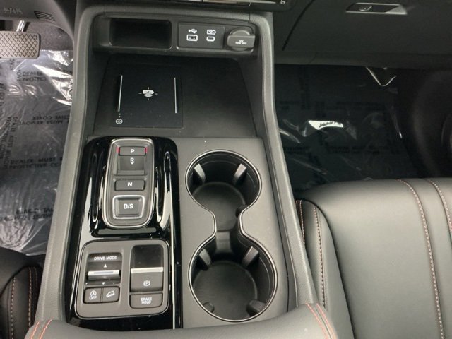 Used 2025 Honda Pilot TrailSport image 19