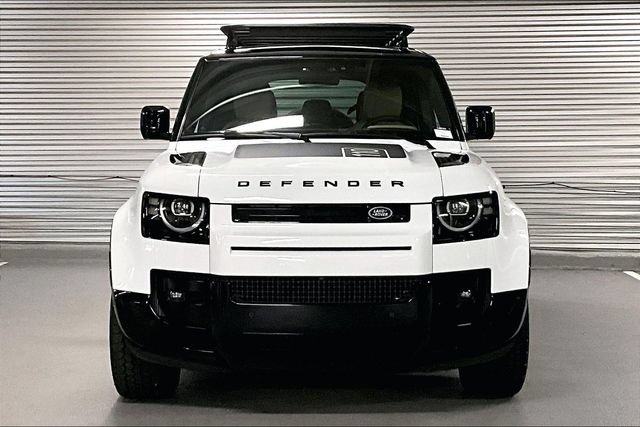 Certified 2026 Land Rover Defender 110 X-Dynamic SE AWD/4WD image 2